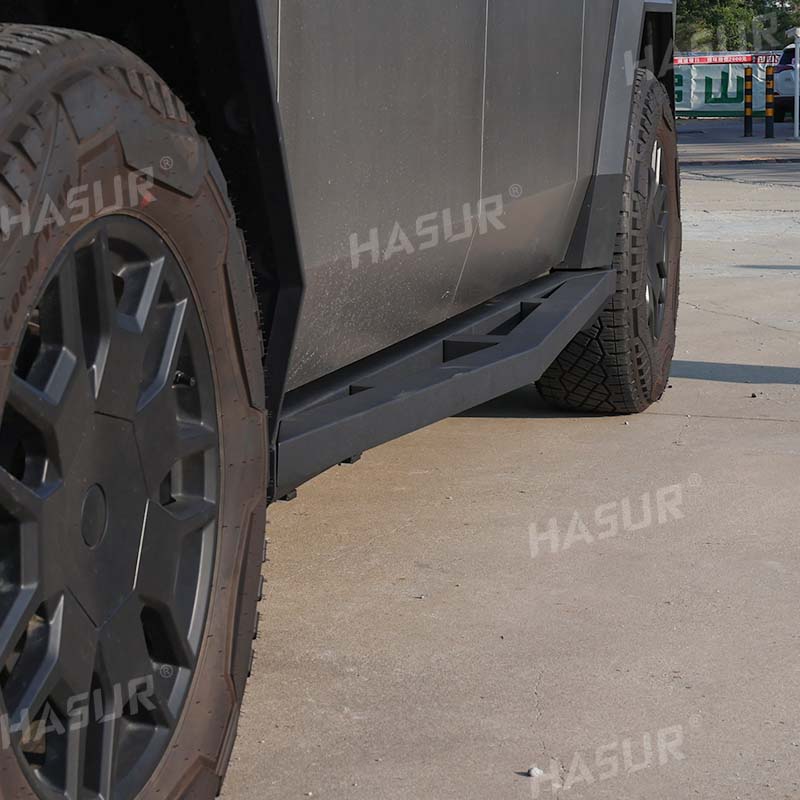 Tesla Cybertruck Heavy-Duty Side Steps – Q235A Steel, Anti-Slip Powder Coated, Triangular Design – Perfect Fit for Cybertruck Aesthetics